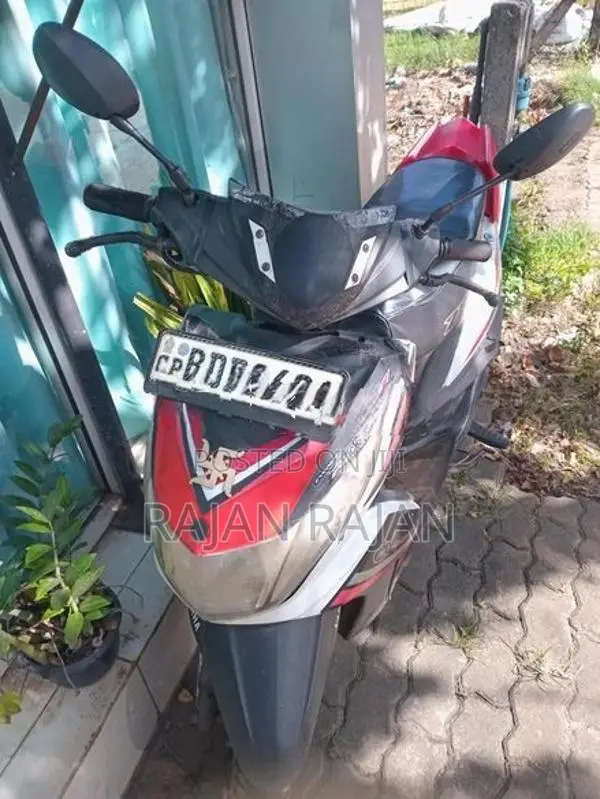Yamaha RayZR 2017