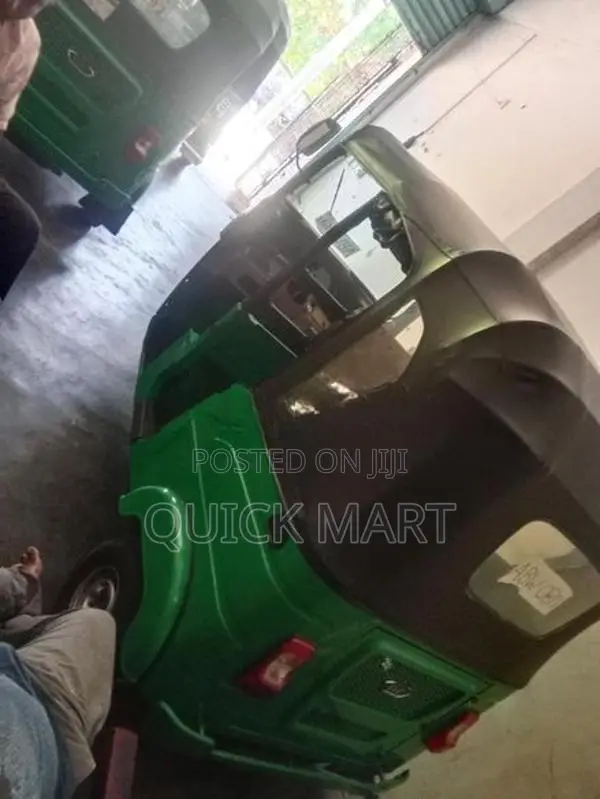 Bajaj RE 2026