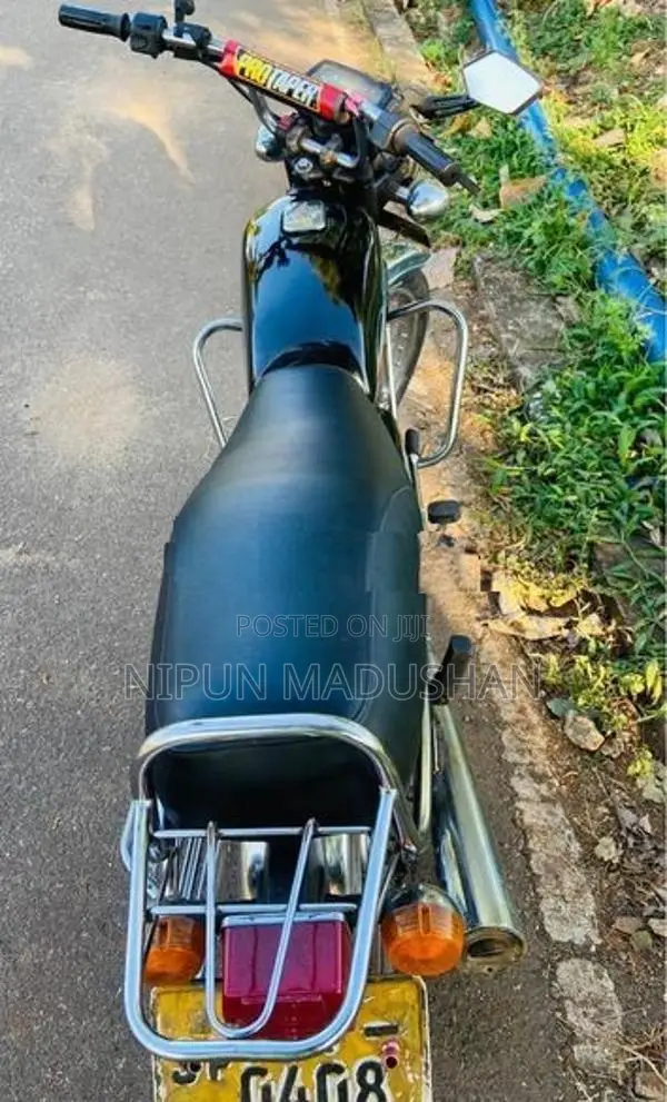 Bajaj Boxer 2004