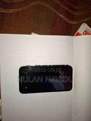 Apple iPhone XR (Used)