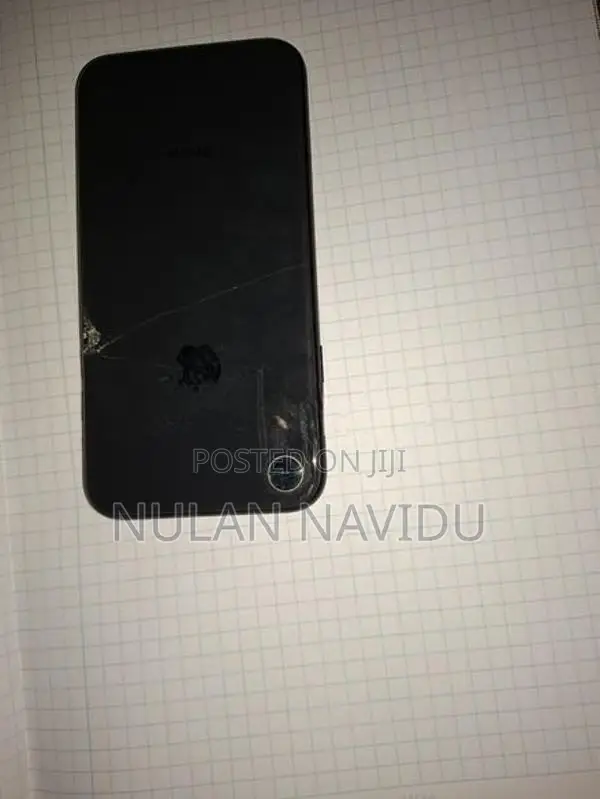 Apple iPhone XR (Used)