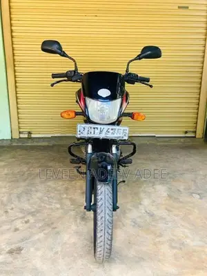 Bajaj Platina 100 2015