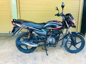 Bajaj Platina 100 2015