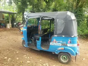 Bajaj RE 2010