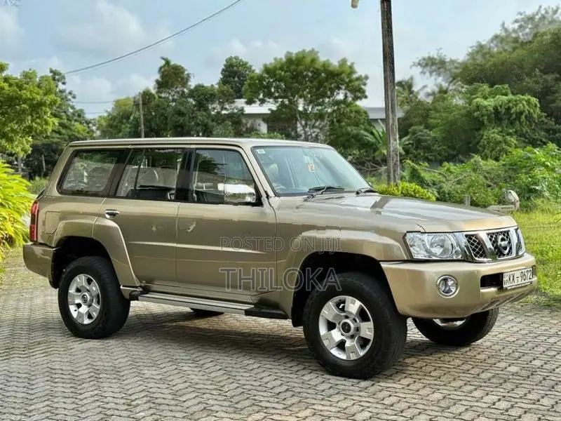 Nissan Patrol TD42 Diesal Inline 6 2014