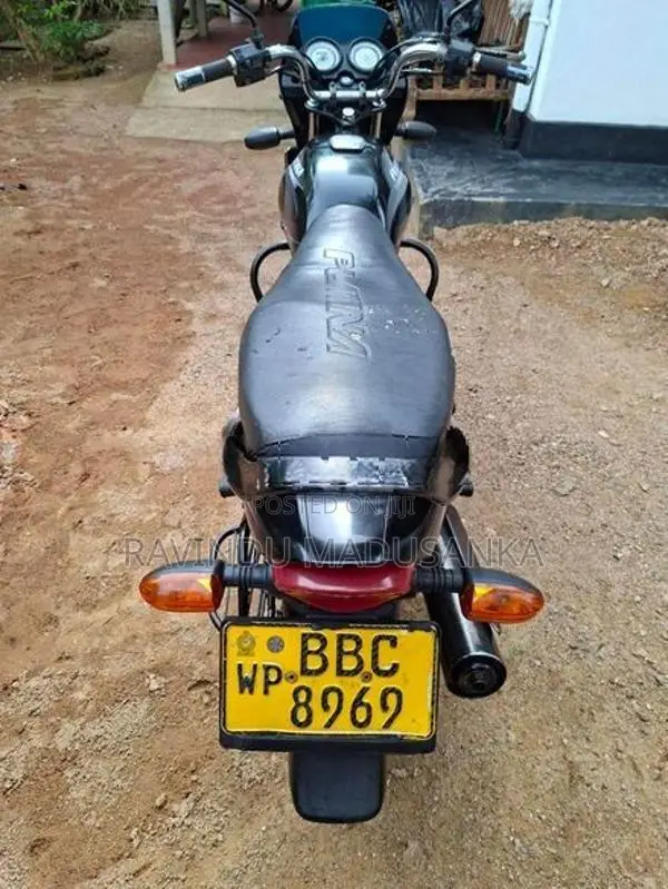 Bajaj Platina 100 2014