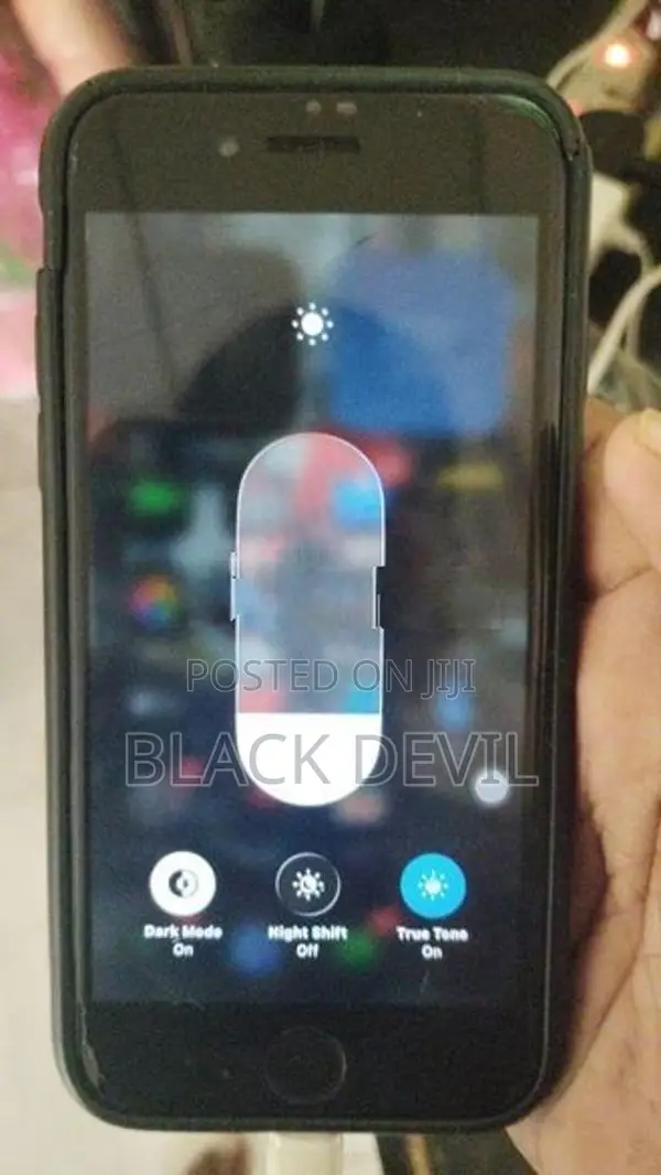 Apple iPhone SE 2 (Used)