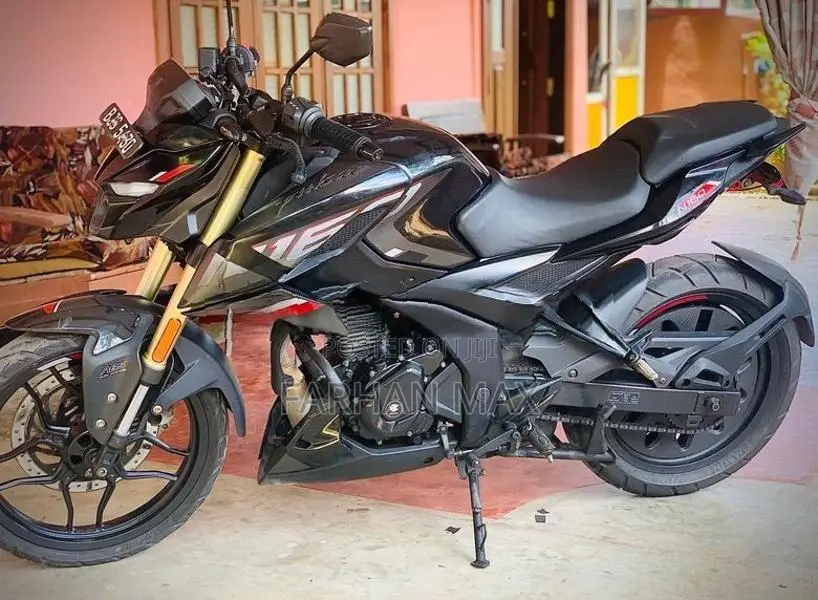 Bajaj Pulsar N160 2025