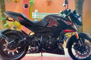 Bajaj Pulsar N160 2025
