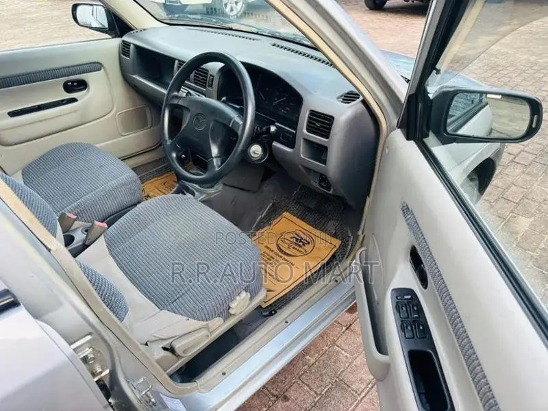 Mazda Demio 1998