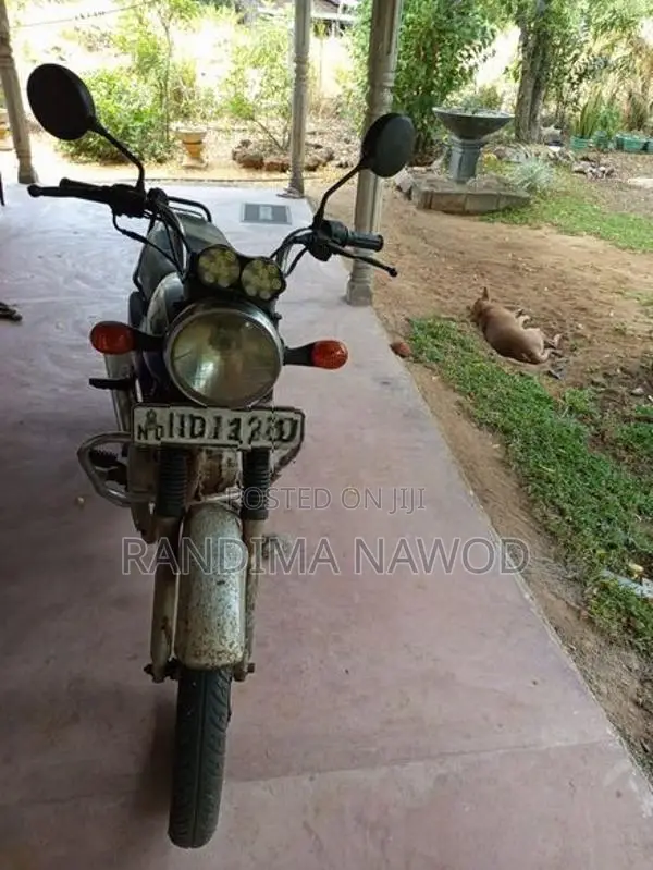 Bajaj Boxer 2006