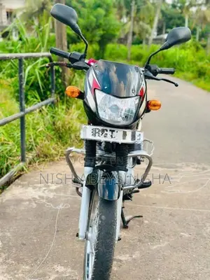 Bajaj CT100 2018
