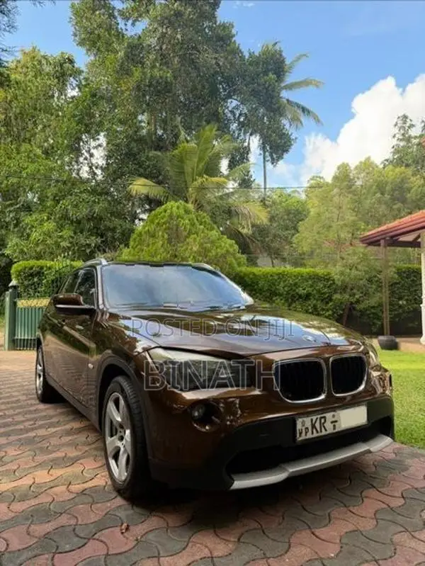 BMW X1 2011