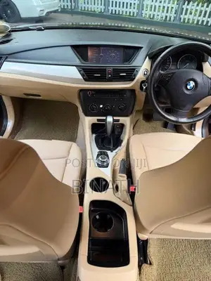 BMW X1 2011