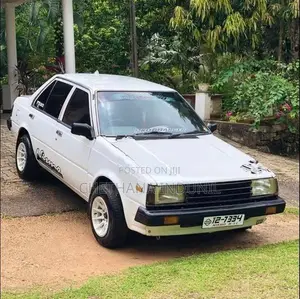 Nissan Sunny B11 1982