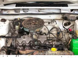 Nissan Sunny B11 1982