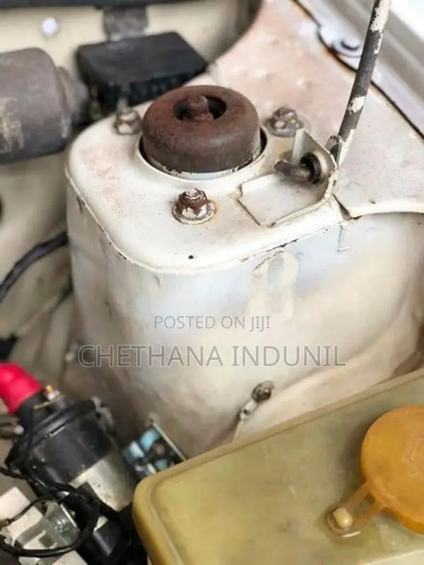 Nissan Sunny B11 1982