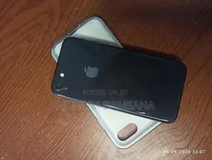 Apple iPhone 8 (Used)