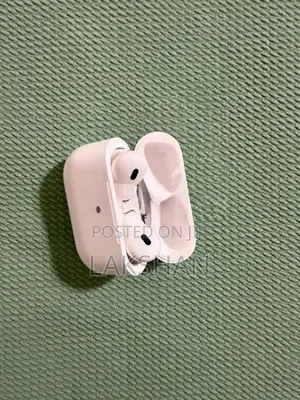 Apple AirPods Pro 2nd Gen Lightning