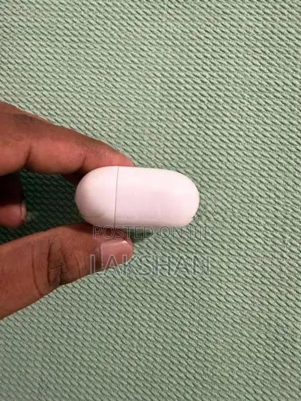 Apple AirPods Pro 2nd Gen Lightning