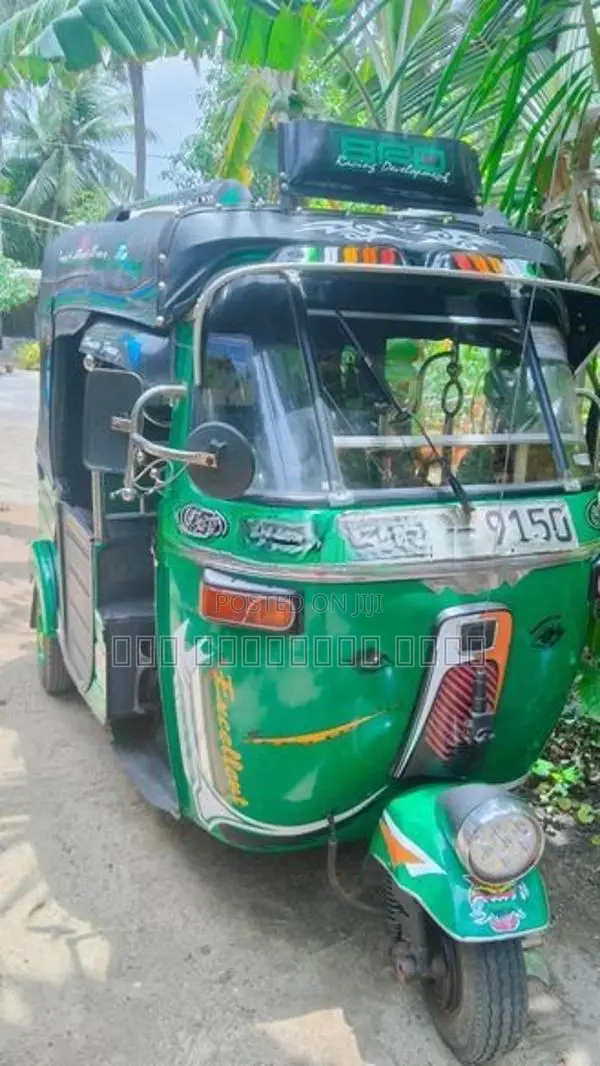 Bajaj RE 2006