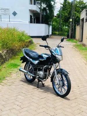 Bajaj CT100 2010