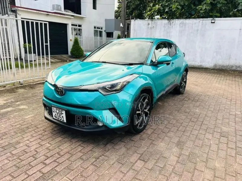 Toyota CHR NGX50 2018