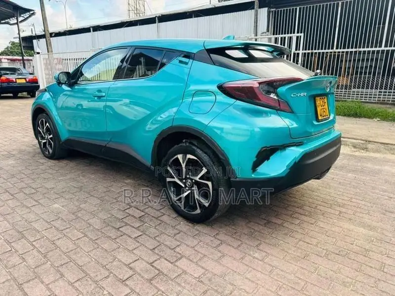 Toyota CHR NGX50 2018