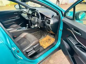Toyota CHR NGX50 2018