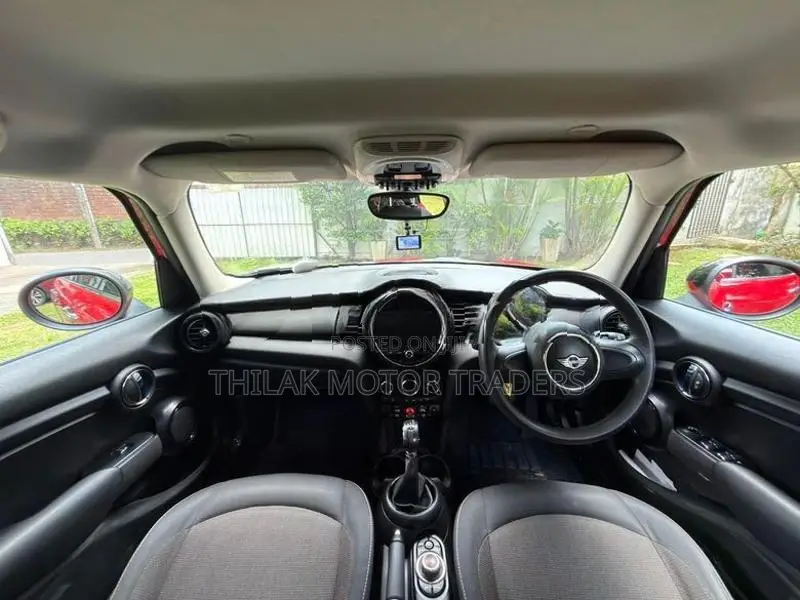 Mini Cooper One 2019