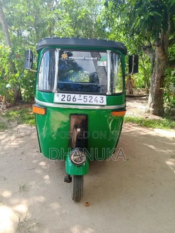 Bajaj RE 1999