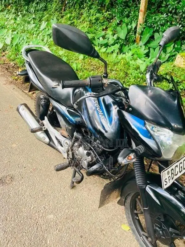 Bajaj Discover 2015