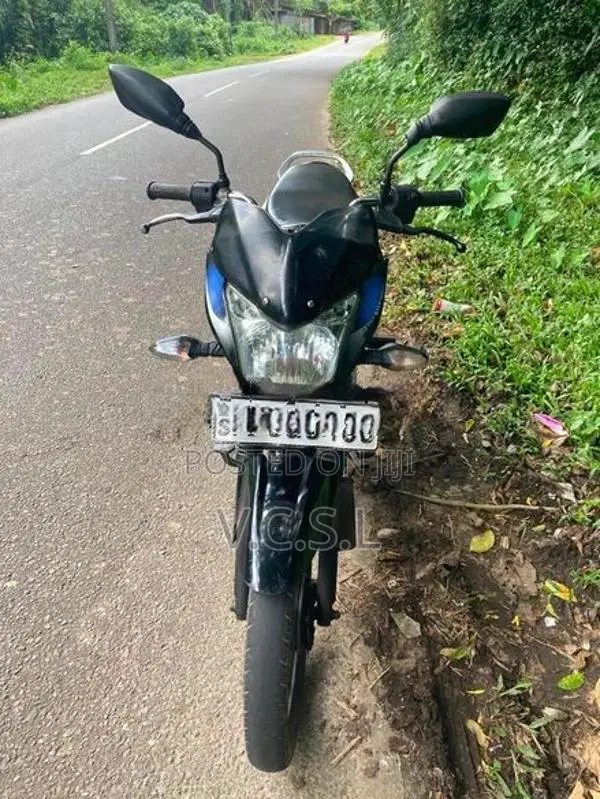 Bajaj Discover 2015