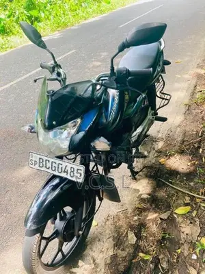 Bajaj Discover 2015