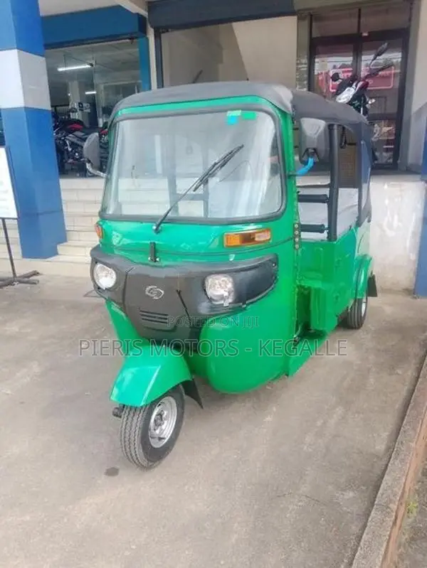 Bajaj RE 2026