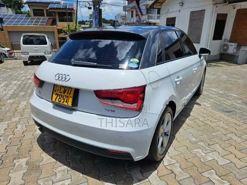 Audi A1 Black Top 2016