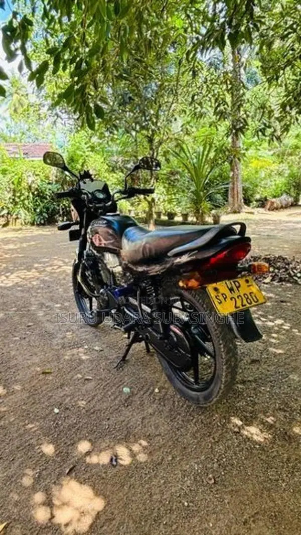 Bajaj Platina 100 2011