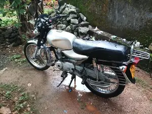 Bajaj Boxer 2004