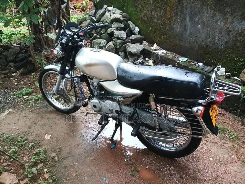Bajaj Boxer 2004