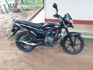 Bajaj Platina 100 ES 2016