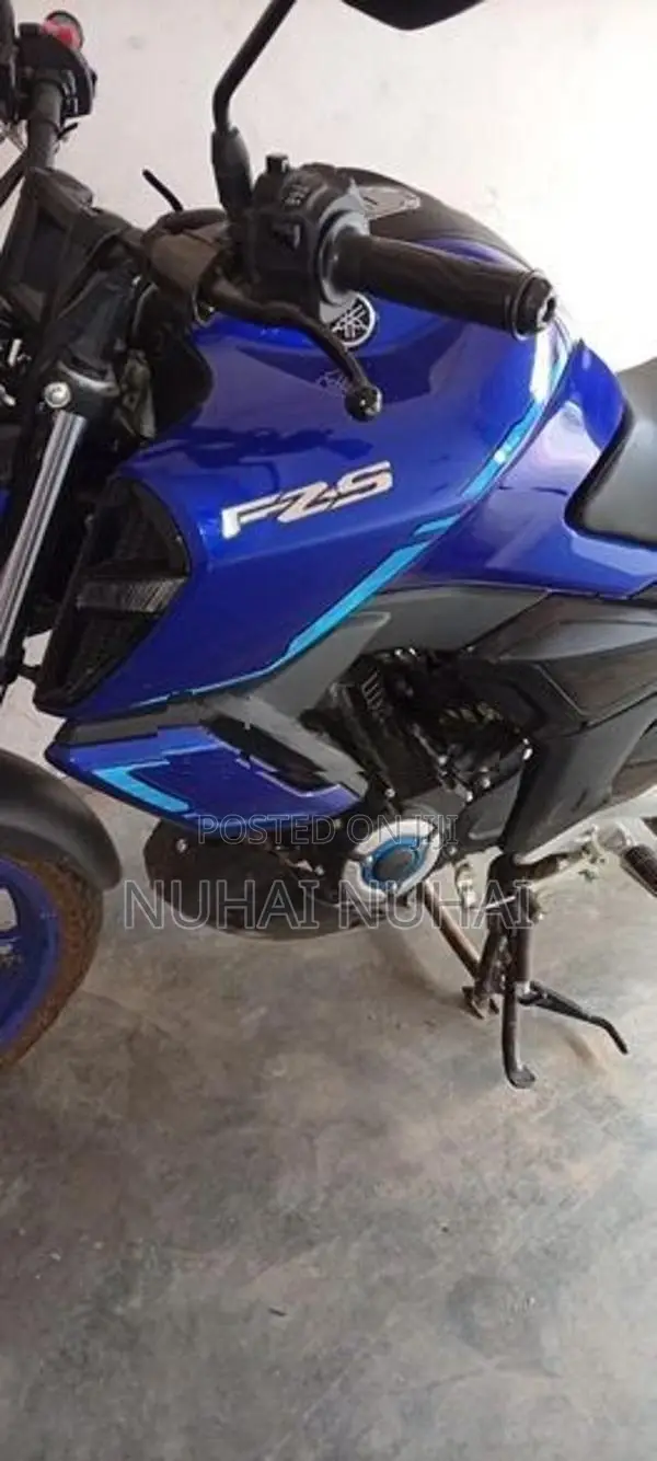Yamaha Fzs V4 Hybrid 2025
