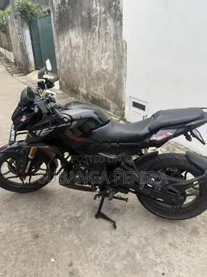 Bajaj Pulsar N160 2025