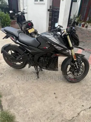 Bajaj Pulsar N160 2025