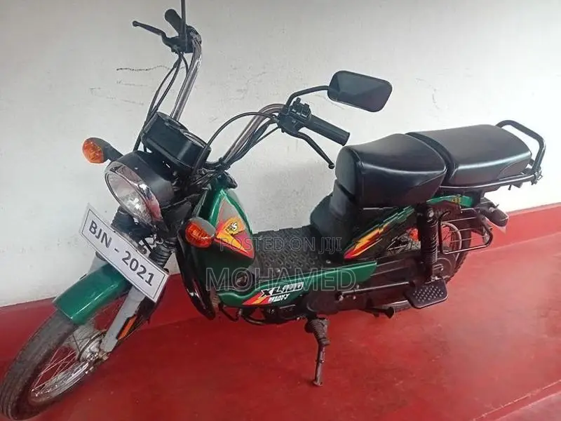 TVS XL 100 2025
