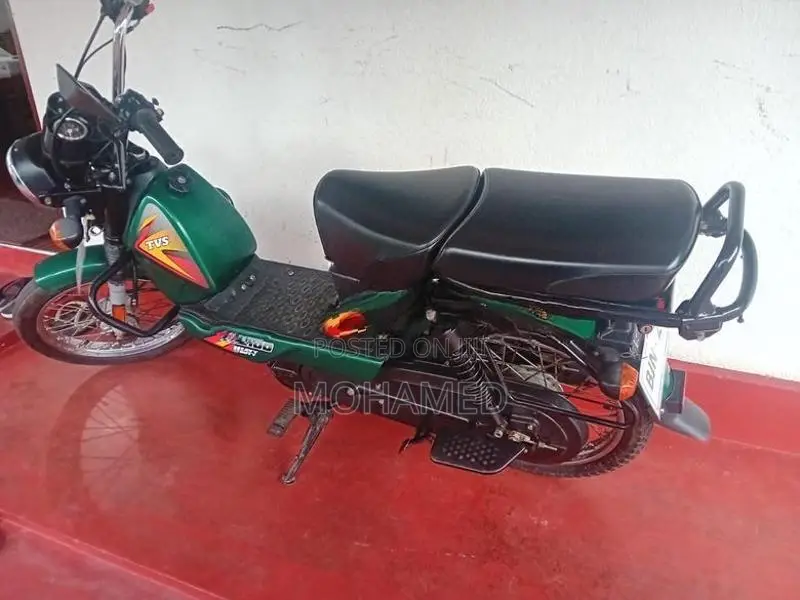TVS XL 100 2025