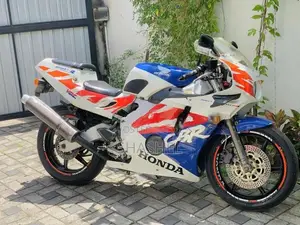 Honda CBR 250RR 1990