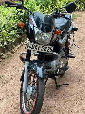 Bajaj CT100 2013
