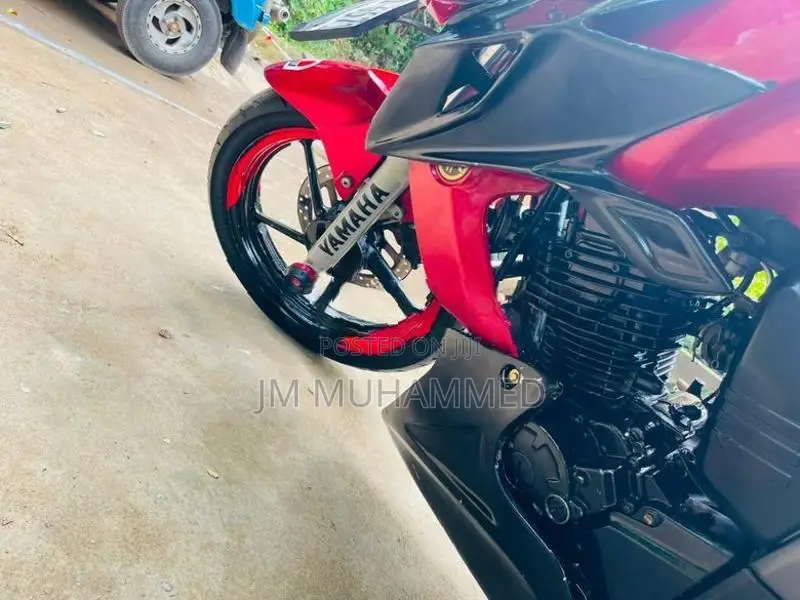 Yamaha FZS V1 2011