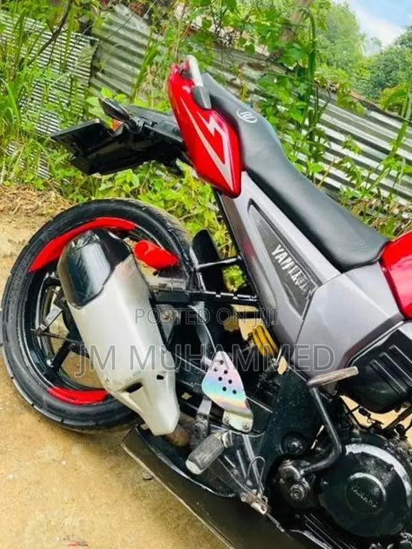 Yamaha FZS V1 2011