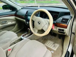 Nissan Bluebird 2007